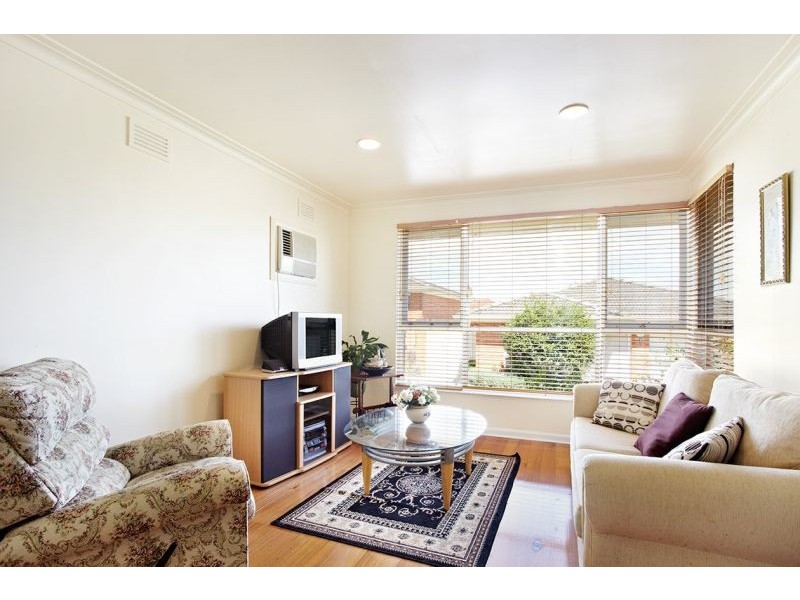 9/16 Somers Street, Burwood VIC 3125