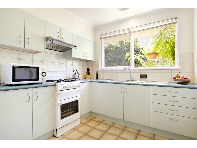 9/16 Somers Street, Burwood VIC 3125