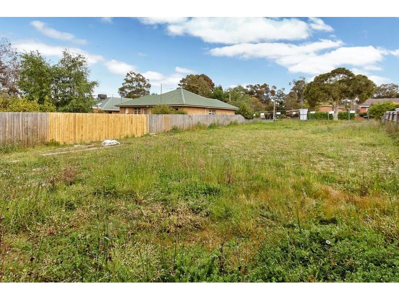 10 Henwood Street, Forest Hill VIC 3131
