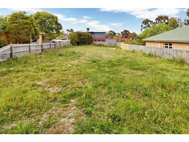 10 Henwood Street, Forest Hill VIC 3131