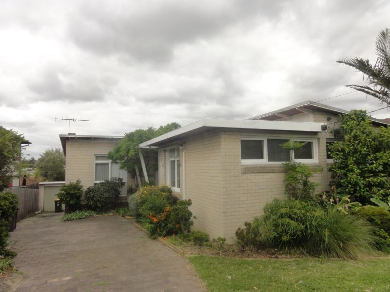 15 Iris Street, Burwood VIC 3125