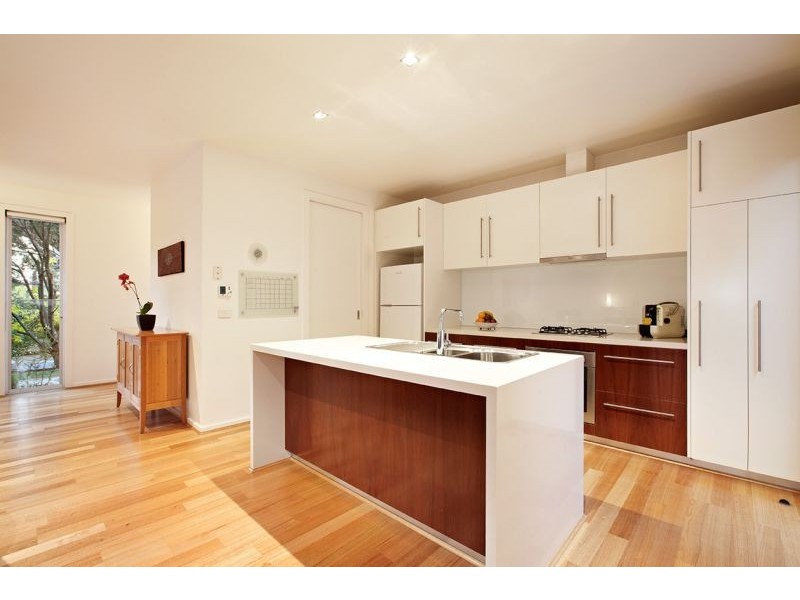 2 Condev Court, Vermont VIC 3133