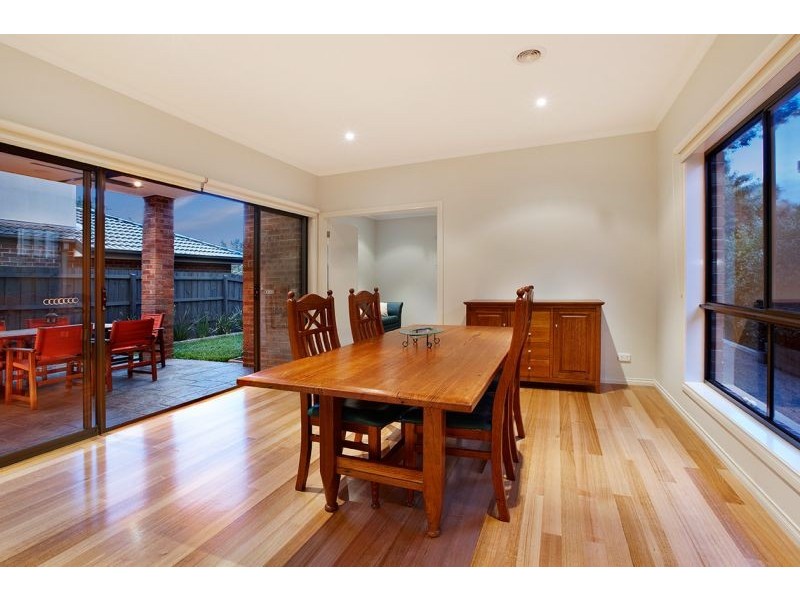 15 Koonung Road, Blackburn North VIC 3130