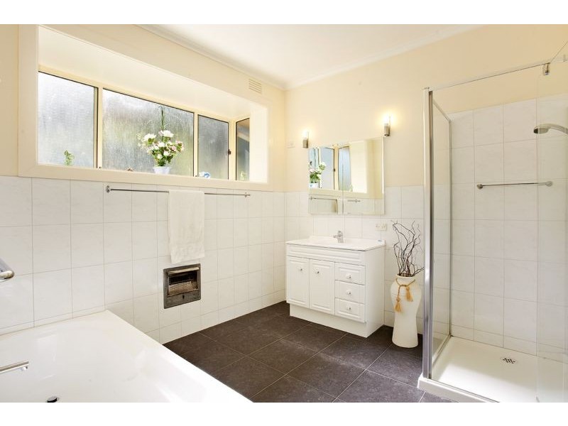 5 Weigela Court, Forest Hill VIC 3131