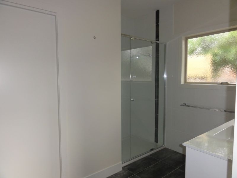 2/12 Rishon Avenue, Blackburn South VIC 3130