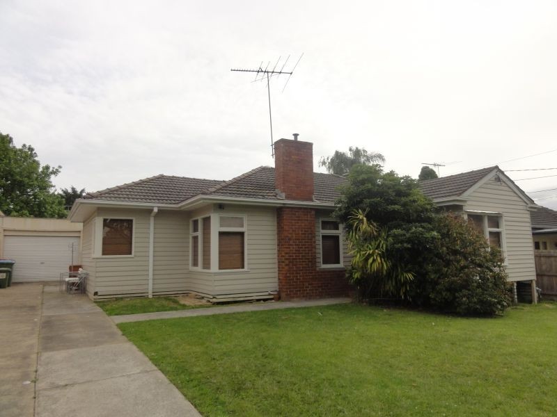 13 Keith Grove, Ringwood VIC 3134