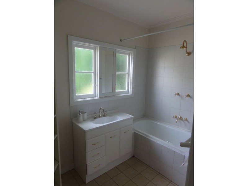 13 Keith Grove, Ringwood VIC 3134