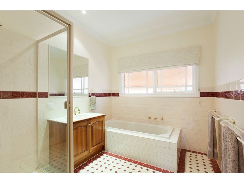 98 Hilton Street, Mount Waverley VIC 3149