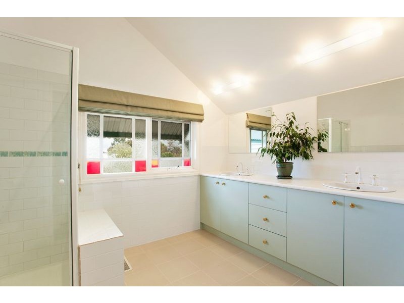 98 Hilton Street, Mount Waverley VIC 3149