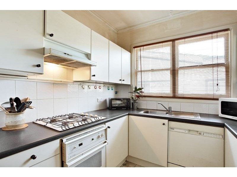 1/23 Koonung Road, Blackburn North VIC 3130