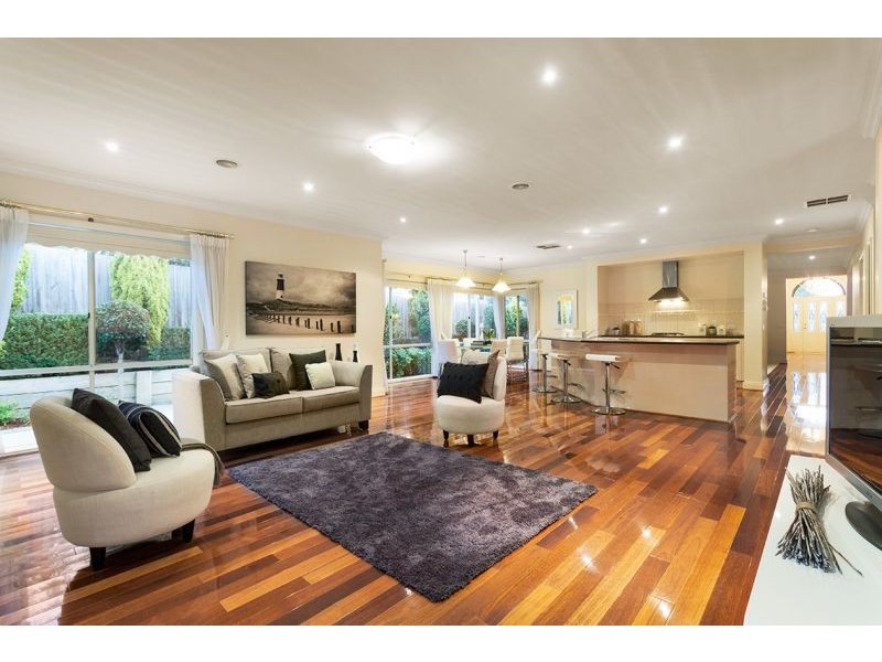 21 Amery Avenue, Blackburn VIC 3130