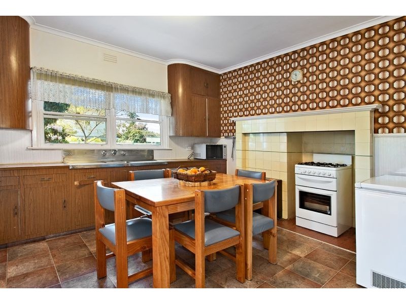 41 Lawrence Street, Blackburn South VIC 3130