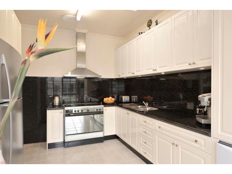 8 Tyrrell Avenue, Blackburn VIC 3130