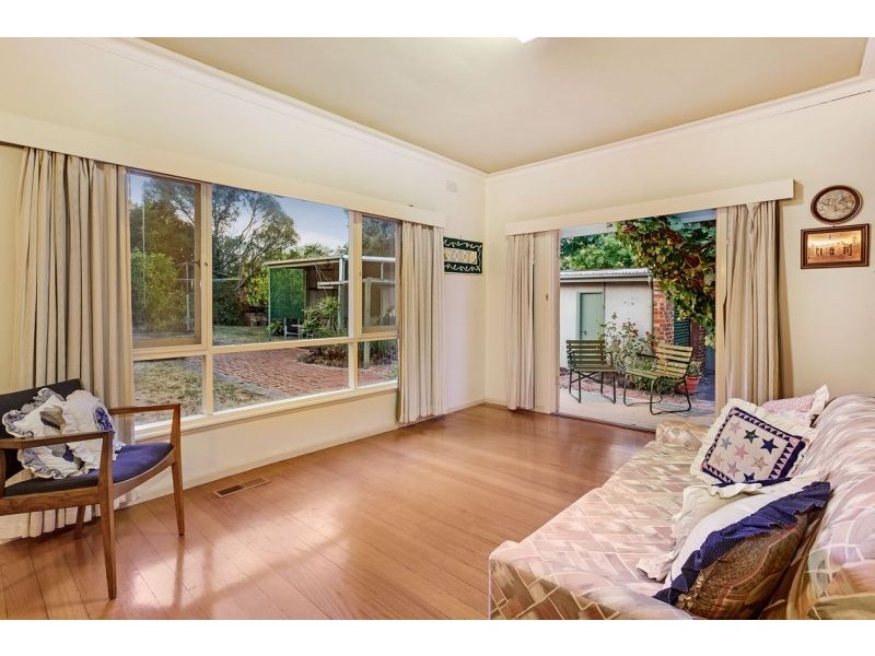7 Leach Avenue, Box Hill North VIC 3129
