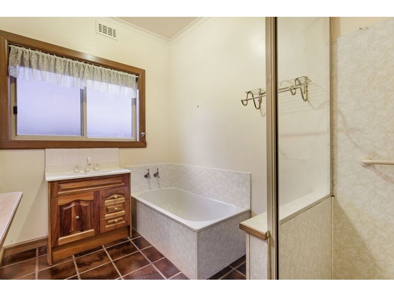 7 Leach Avenue, Box Hill North VIC 3129