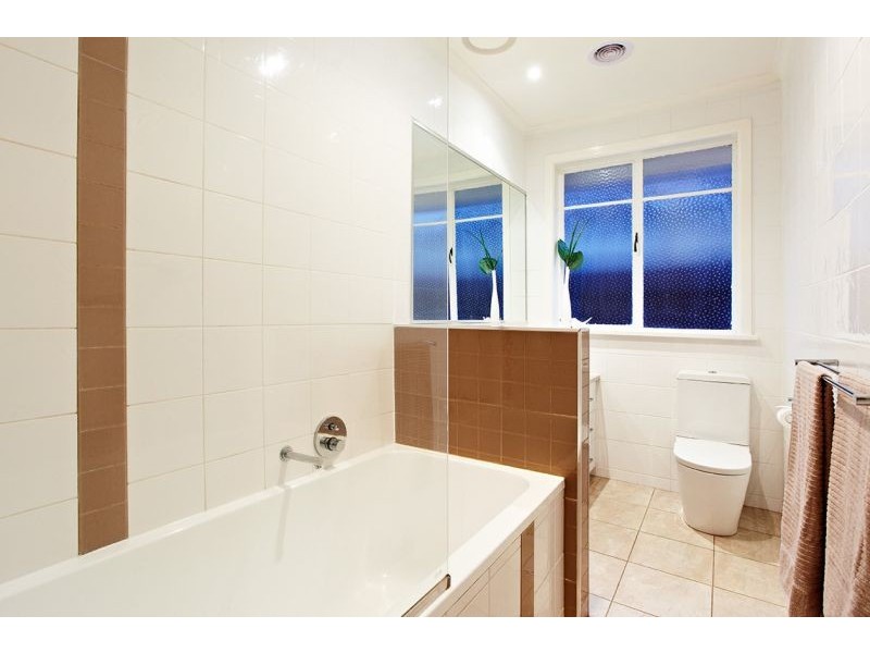 3 Jolimont Road, Forest Hill VIC 3131