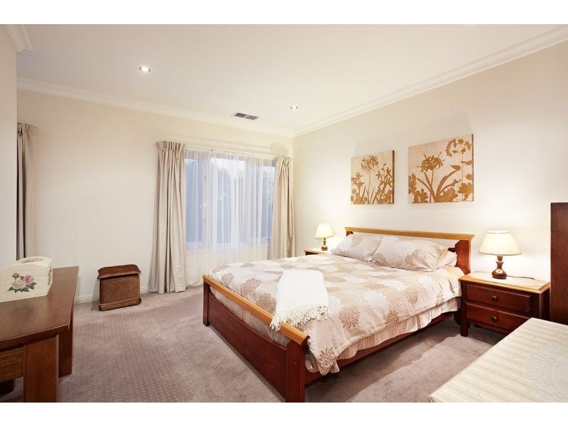 5 Burch Street, Blackburn North VIC 3130