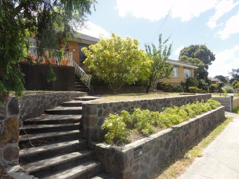 18 Tasman Avenue, Nunawading VIC 3131