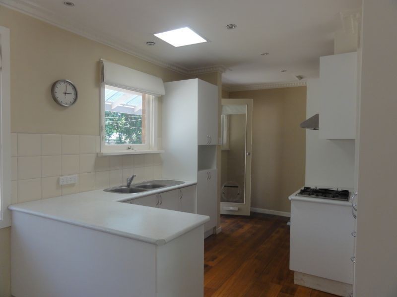 18 Tasman Avenue, Nunawading VIC 3131