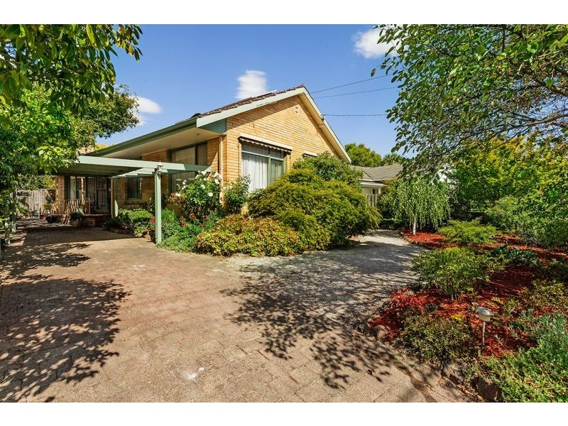 31 Woodcrest Road, Vermont VIC 3133