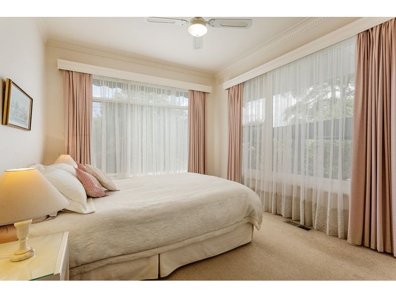 31 Woodcrest Road, Vermont VIC 3133