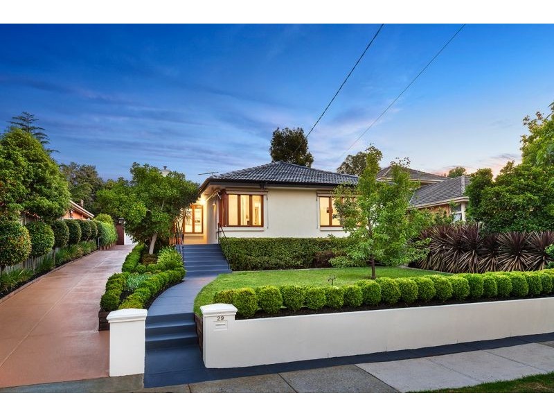 29 Caroline Crescent, Blackburn North VIC 3130
