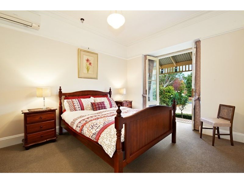 9 Frances Avenue, Vermont VIC 3133