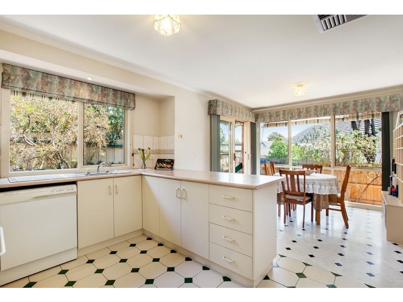 28 Closter Avenue, Nunawading VIC 3131