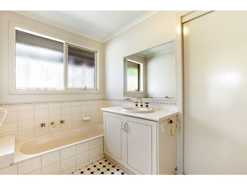 28 Closter Avenue, Nunawading VIC 3131