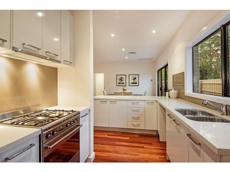 1/17 Forster Street, Mitcham VIC 3132