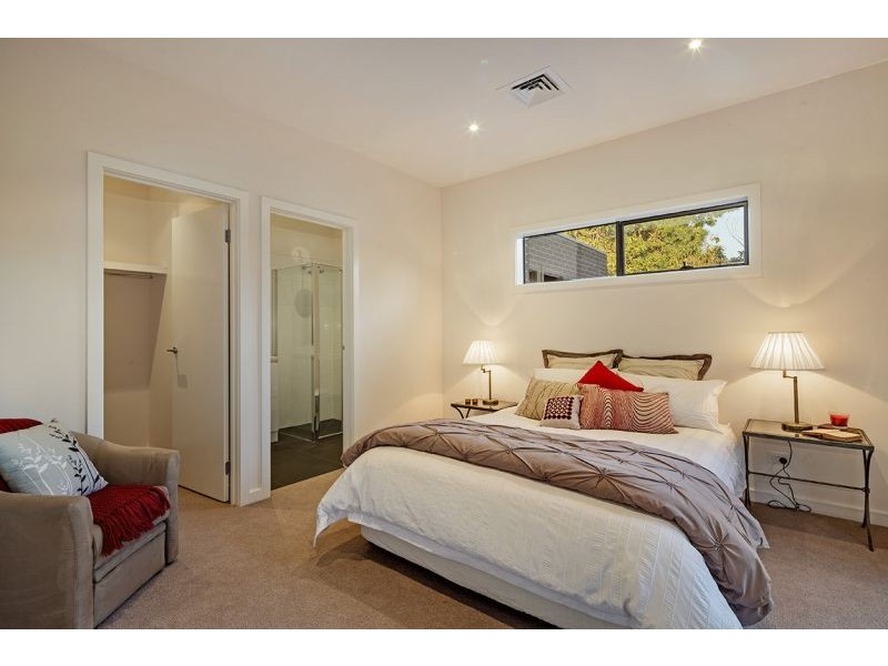 1/17 Forster Street, Mitcham VIC 3132