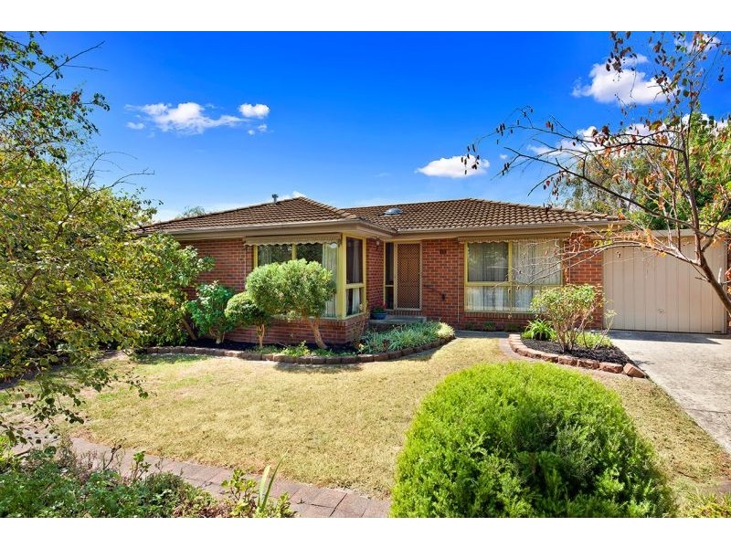 17 Mardion Drive, Nunawading VIC 3131