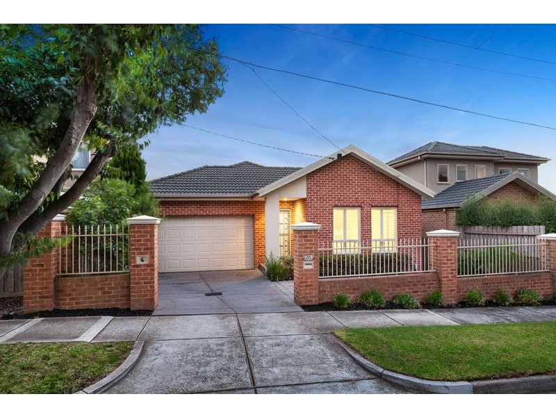 2A Oakham Avenue, Burwood East VIC 3151