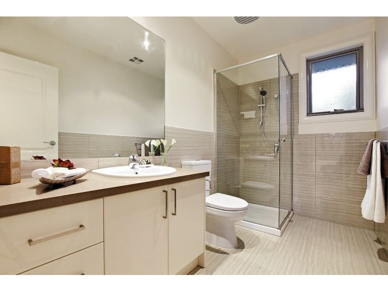 13 Downing Street, Blackburn VIC 3130