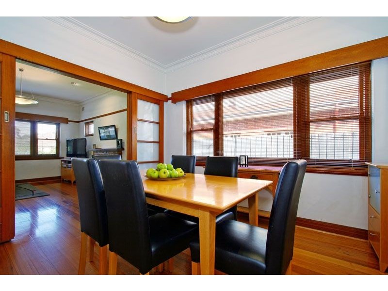 11 Donald Road, Burwood VIC 3125