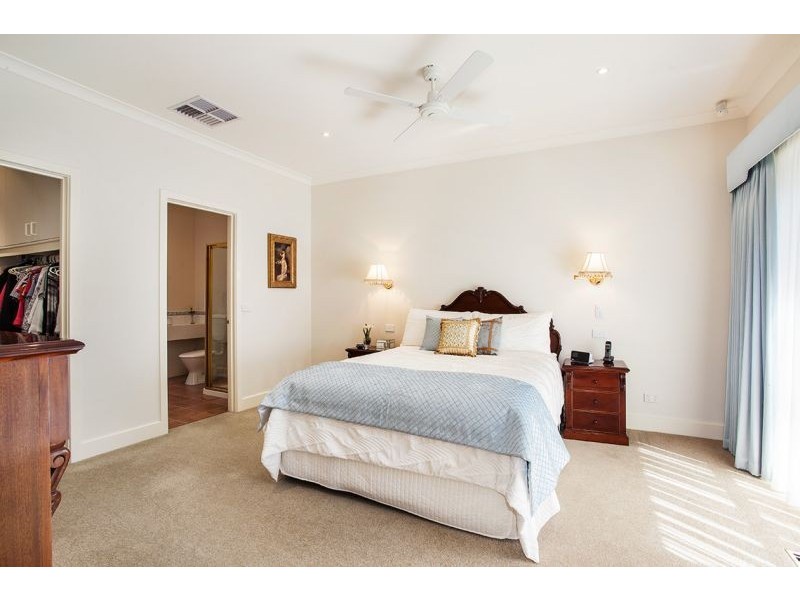 2/380 Belmore Road, Mont Albert North VIC 3129