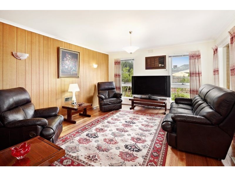 12 Taylor Avenue, Burwood East VIC 3151