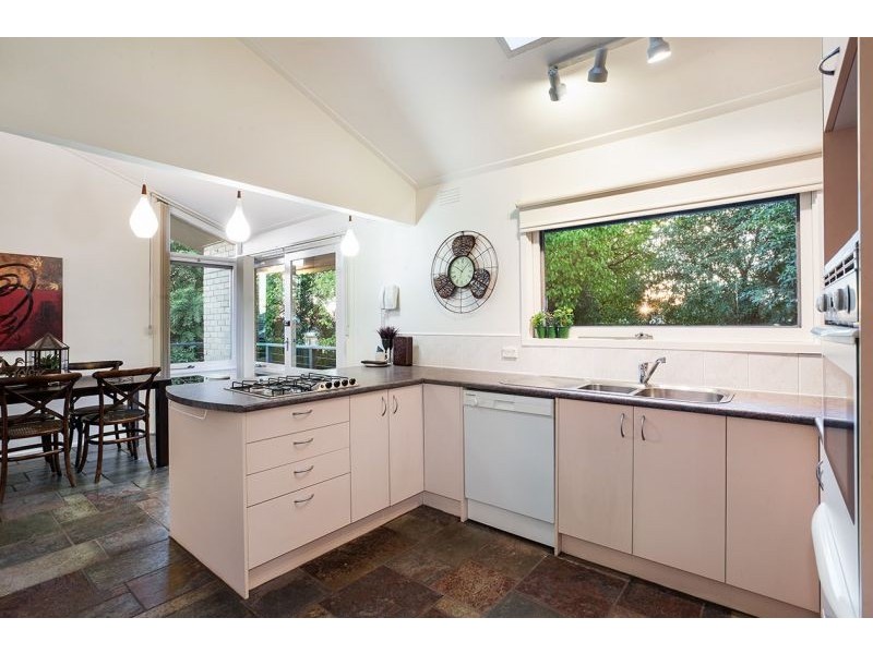 20 Delatite Court, Vermont VIC 3133