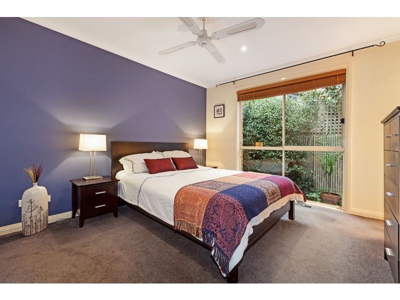 2/14 Carween Avenue, Mitcham VIC 3132