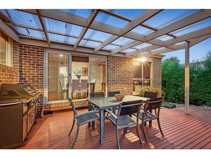 2/14 Carween Avenue, Mitcham VIC 3132