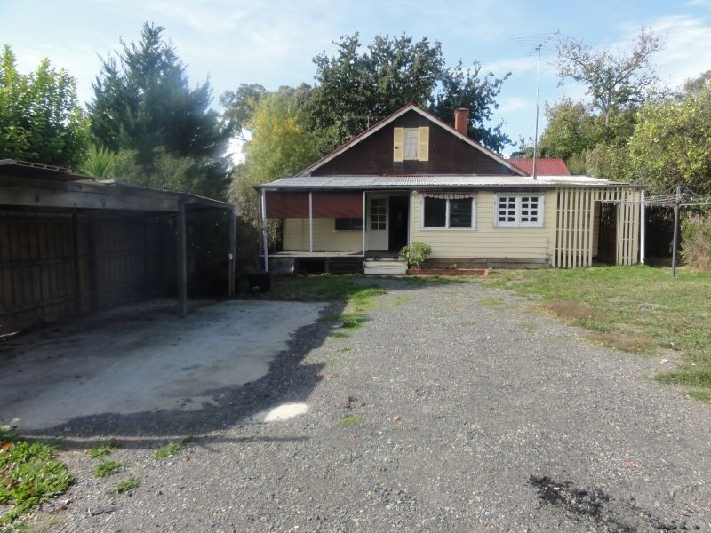 16 Main Street, Blackburn VIC 3130