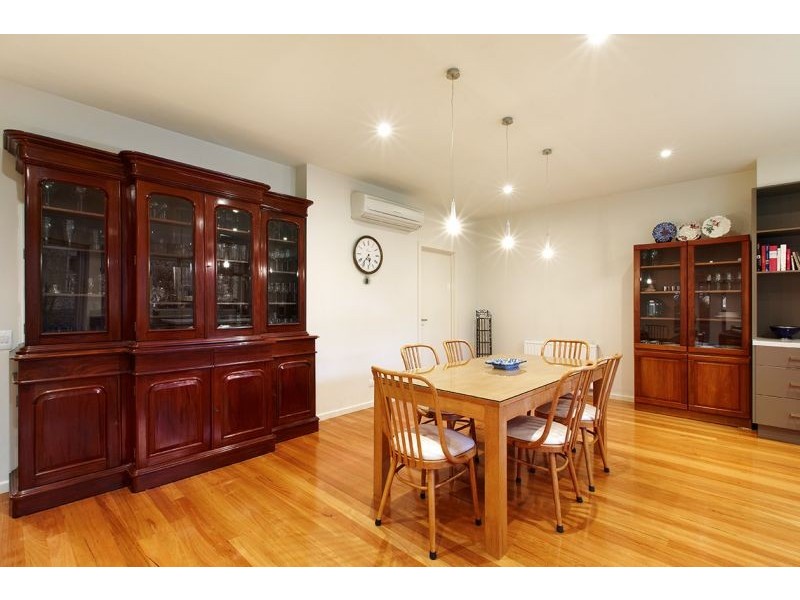 8 Laurel Grove, Blackburn VIC 3130