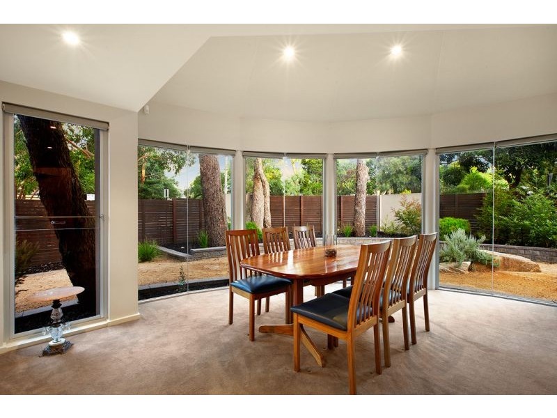 8 Laurel Grove, Blackburn VIC 3130