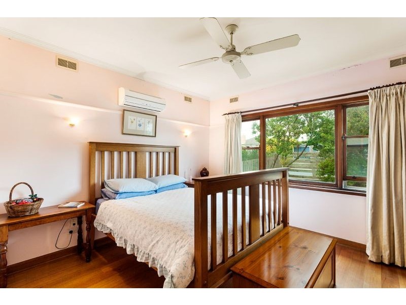 15 Jenner Street, Blackburn South VIC 3130