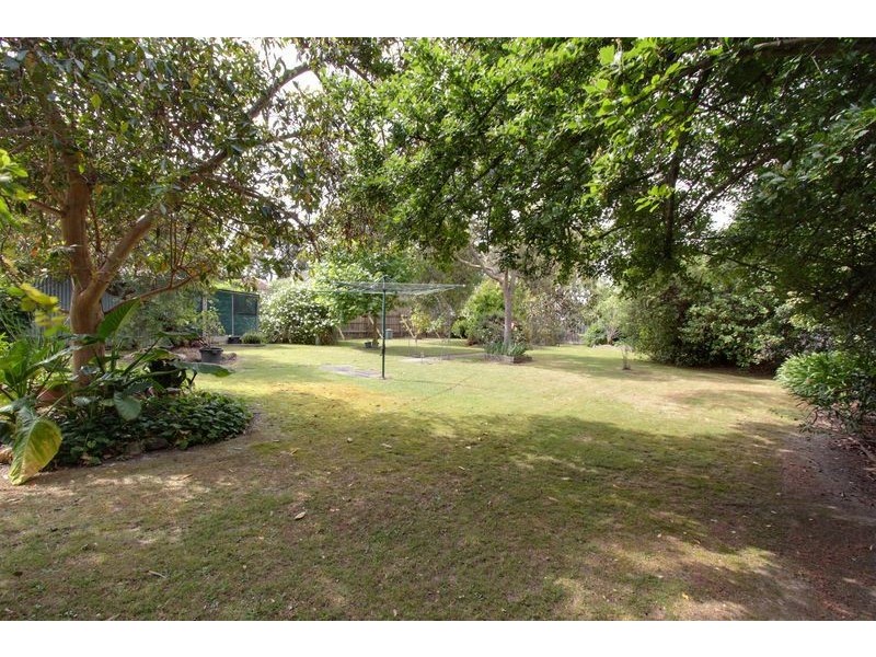 2 Tyrrell Avenue, Blackburn VIC 3130