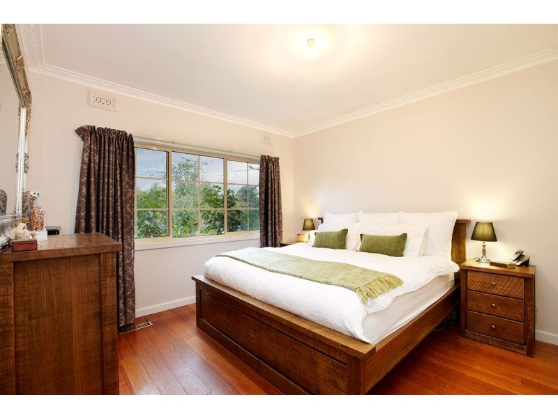 5 Essex Street, Blackburn North VIC 3130