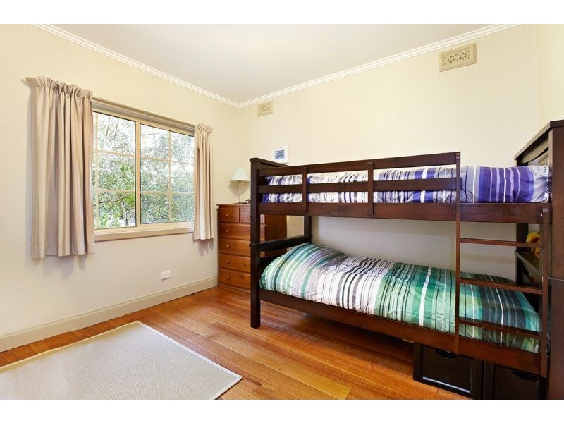 5 Essex Street, Blackburn North VIC 3130