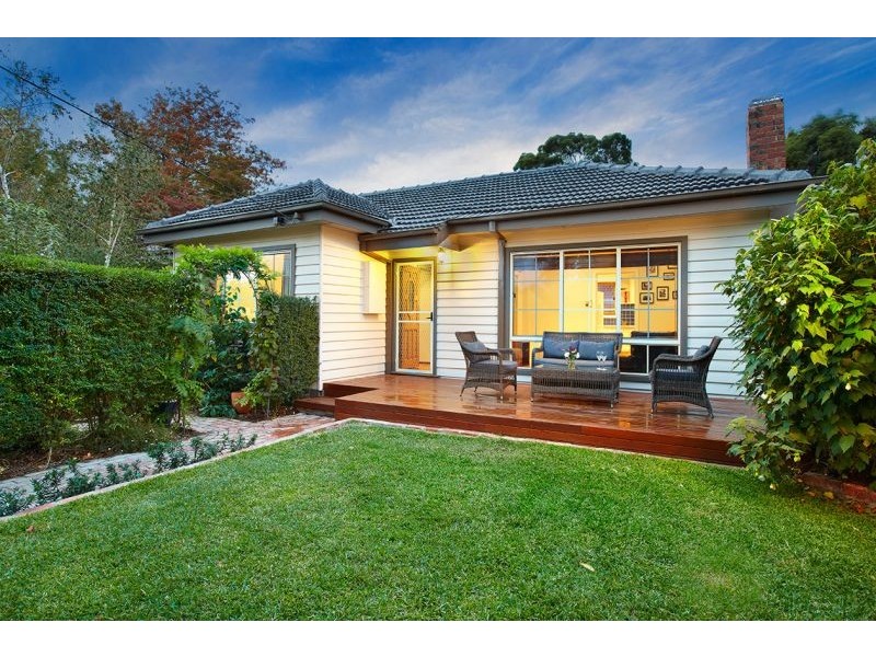 5 Essex Street, Blackburn North VIC 3130