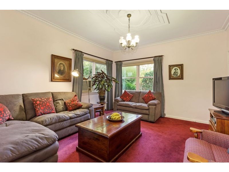 5 Barrina Street, Blackburn South VIC 3130