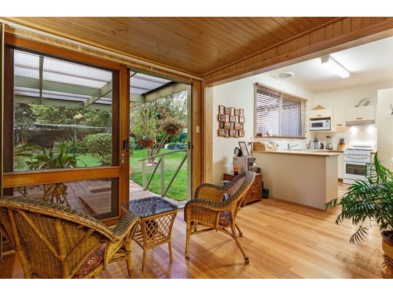 5 Barrina Street, Blackburn South VIC 3130